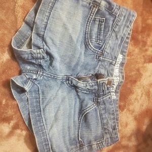 Missing jean shorts size 7